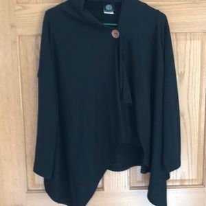 One button cardigan long sleeve shirt.